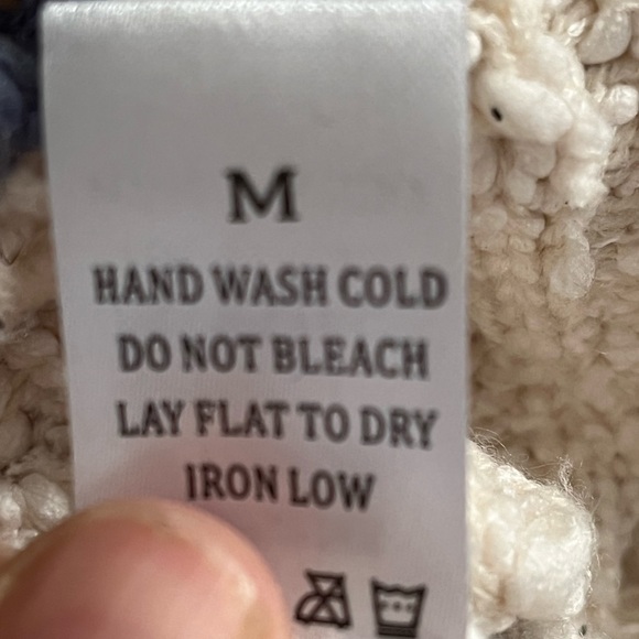 Adora sweater - Picture 6 of 7